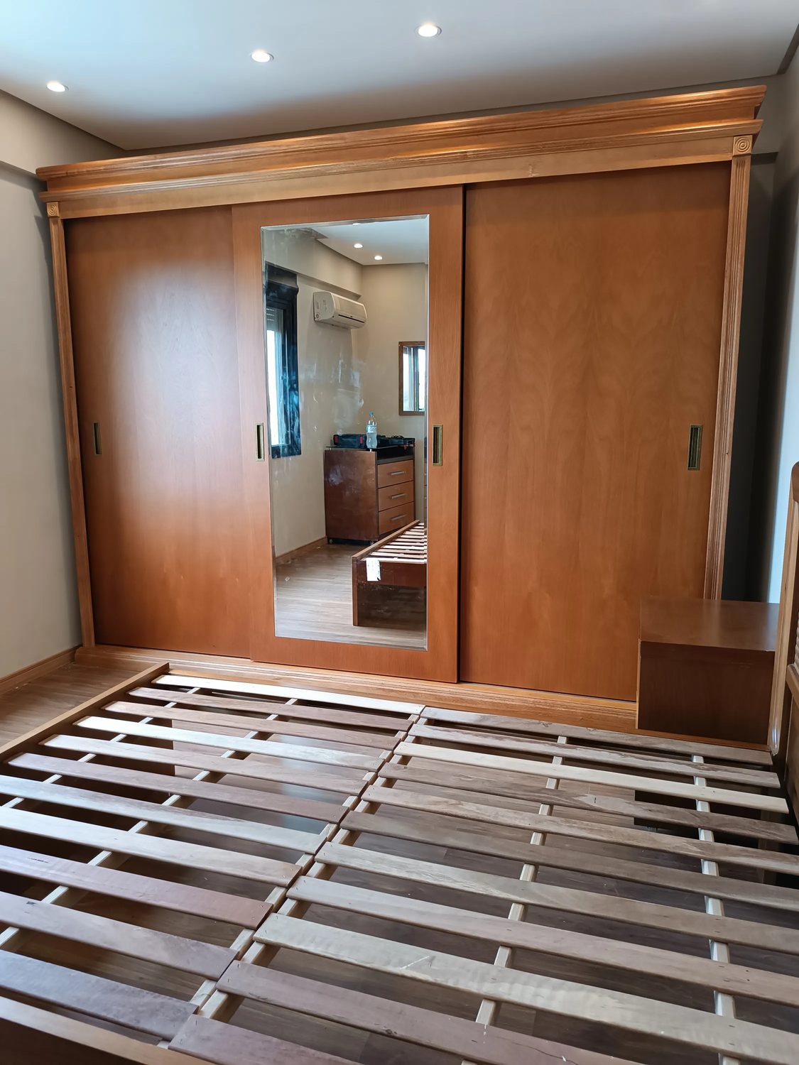 Guarda-roupa embutido entregue a cliente