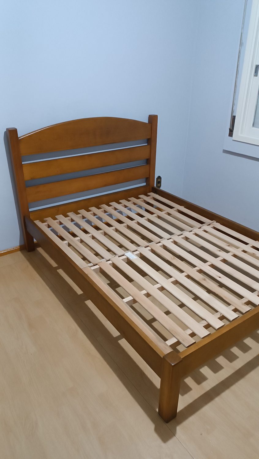 Cama de casal entregue a cliente